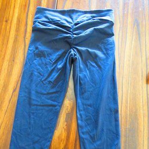 Celestial Bodiez Scrunch Butt Leggings, Capri